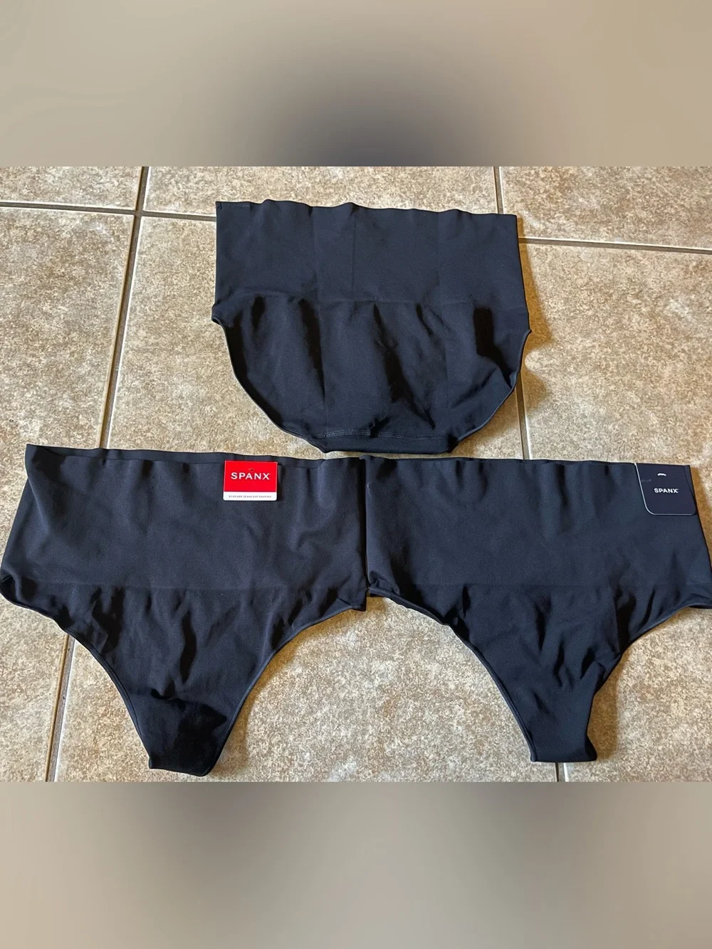 SPANX Undie-tectable Thong Women’s High Rise Seamless No Show Very Black 3 Lot
